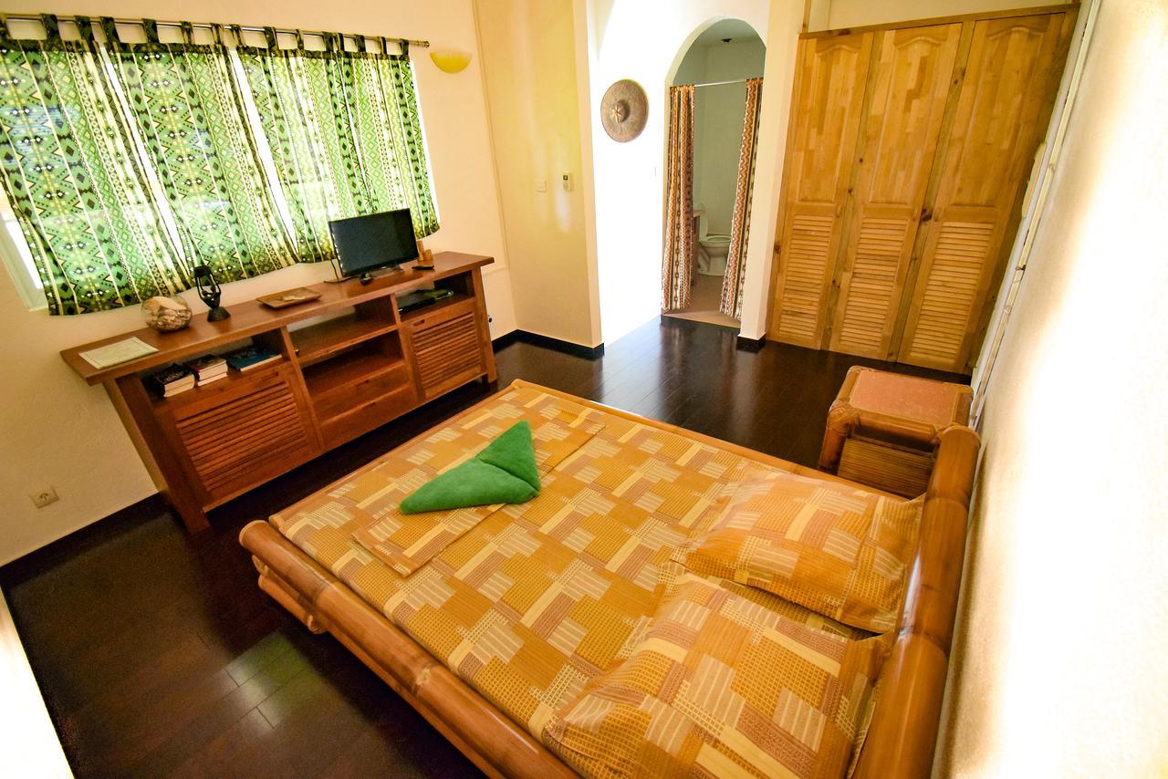 Greenland Residence House Zamboanguita  Exterior photo